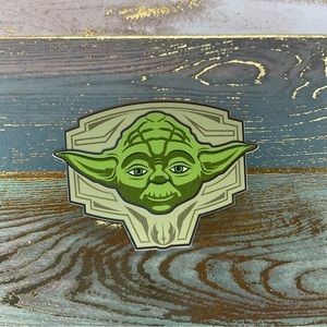 Yoda Star Wars Disney Parks Pin